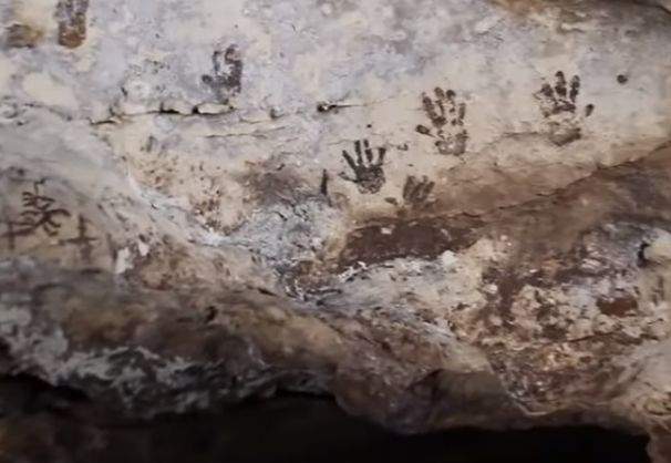 Археологи обнаружили пещерные картины майя